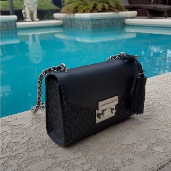 Michael Kors Rose Small Crossbody Black - Picture 5 of 14